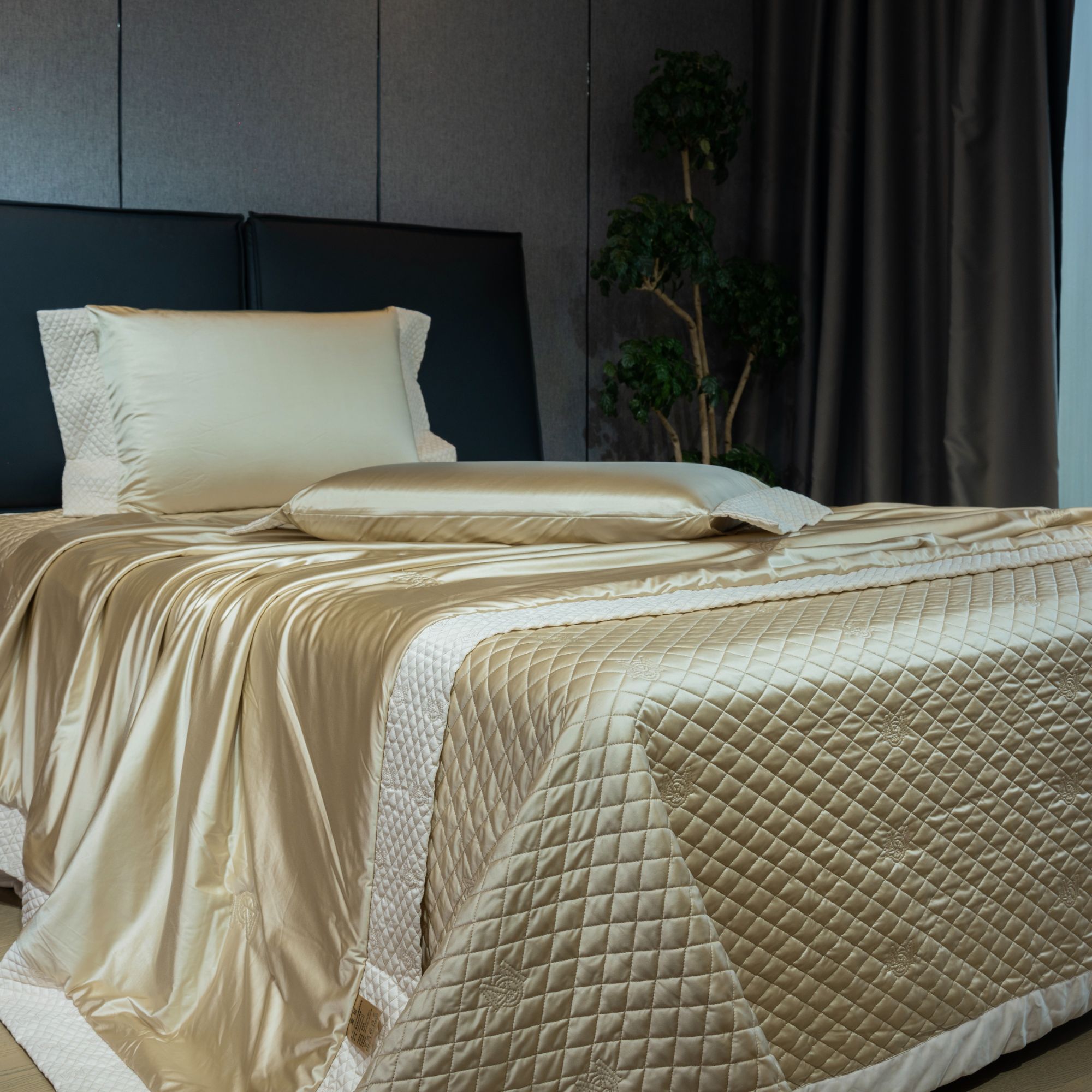 夏被四件套—夏季高端凉感醋酸真丝锻丝滑凉爽细腻柔软正品