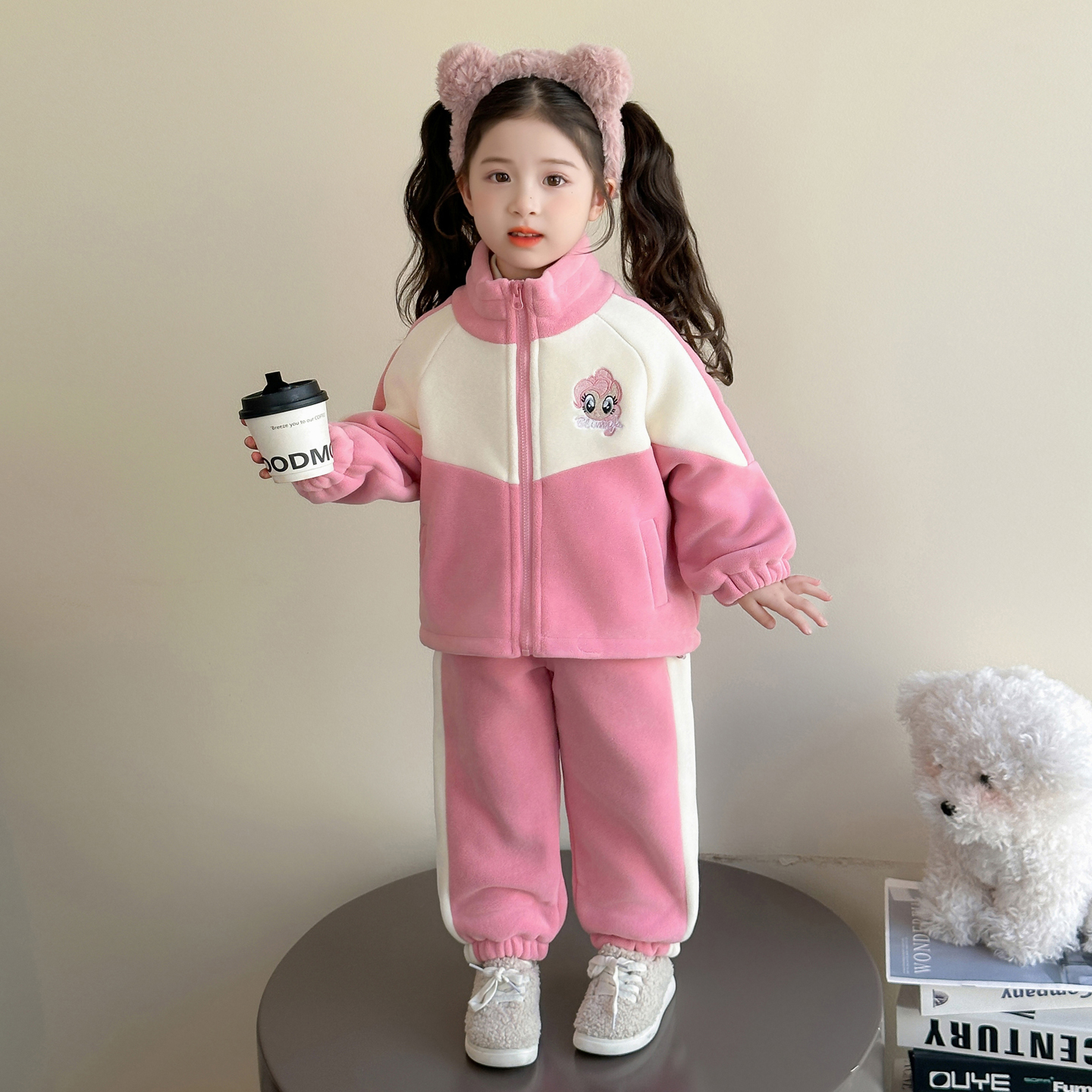 女童秋冬款加绒套装儿童刺绣拉链衫外套女宝宝休闲裤奥利绒两件套