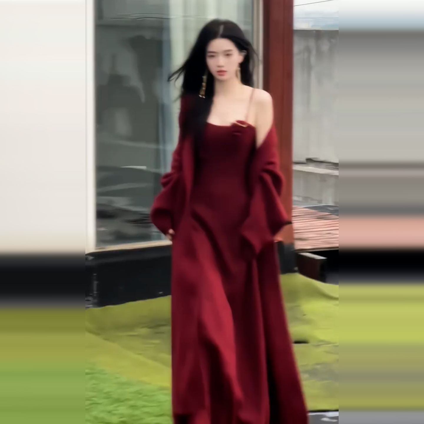 红色毛衣针织连衣裙子女秋冬2025新款圣诞战袍长裙巨好看穿搭套装