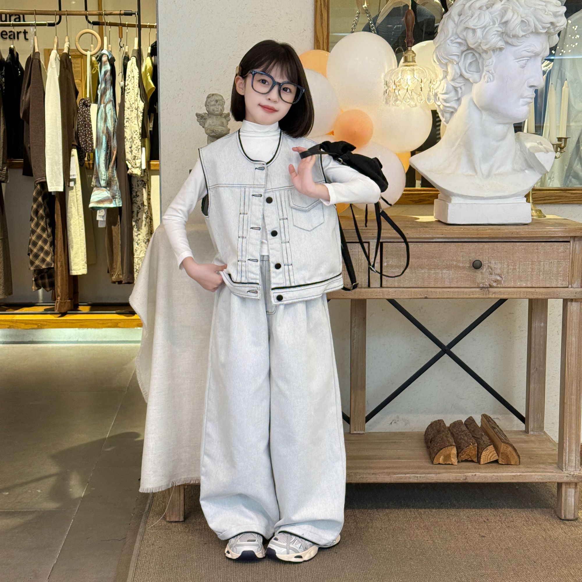 酷盐系撞色重工白牛仔马甲套装2025女童春秋韩版纯色打底马甲阔腿