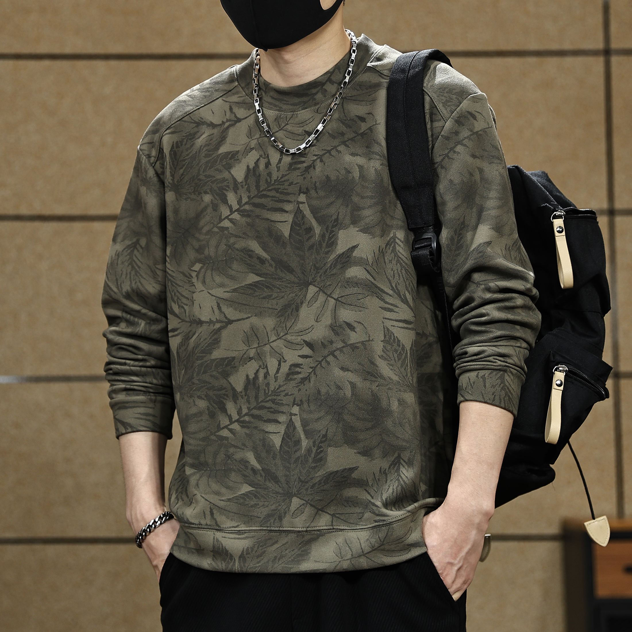 秋季满身树叶印花圆领卫衣男港风复古高品质休闲时尚痞帅套头上衣