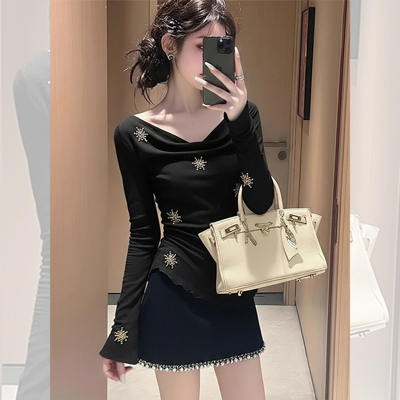 独特漂亮内搭荡领小衫洋气百搭休闲黑色烫钻长袖T恤上衣女装秋冬