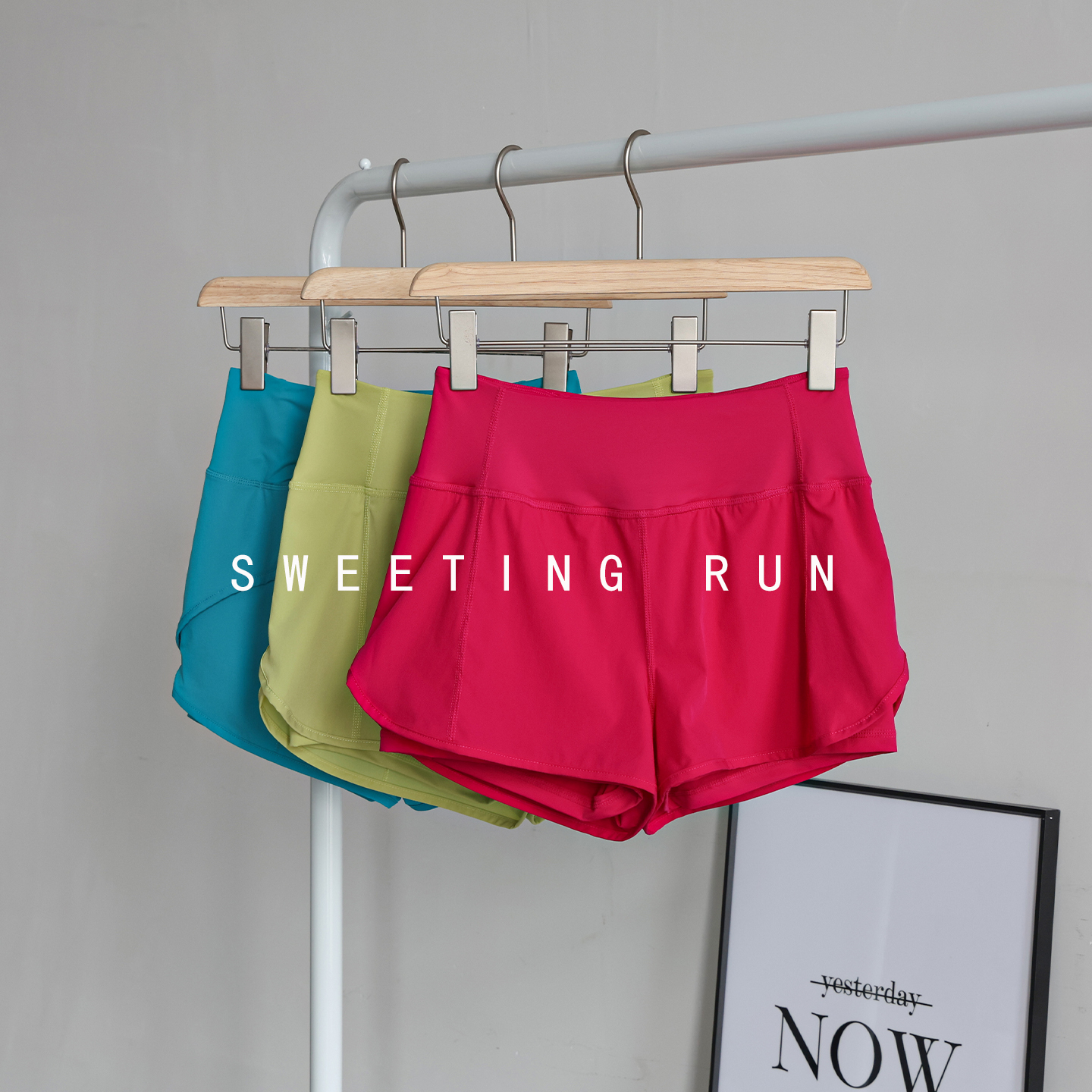 运动短裤女夏透气带内衬跑步专用三分裤带口袋健身瑜伽短裤速干