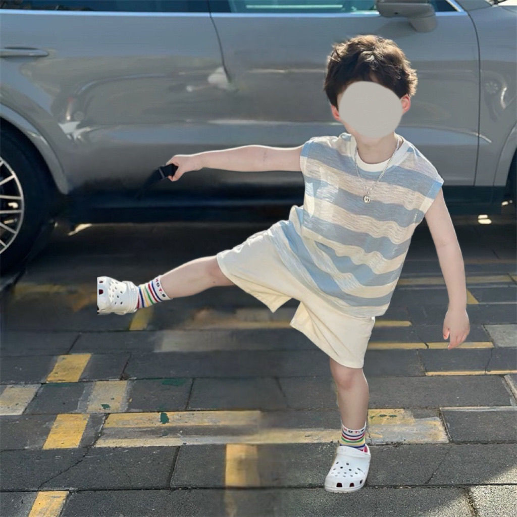 中小童夏款套装2025韩版新款男宝洋气冰丝条纹背心休闲短裤两件套