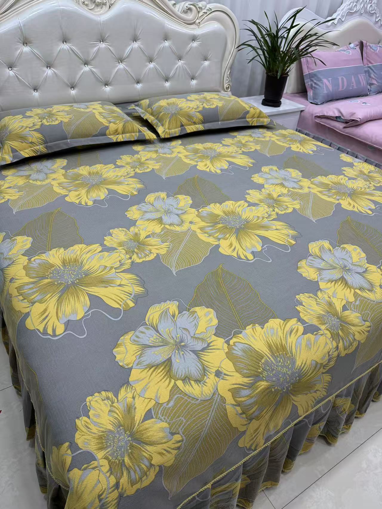 新款韩版床裙三件套 柔软亲肤（底边和枕套花型随机发）