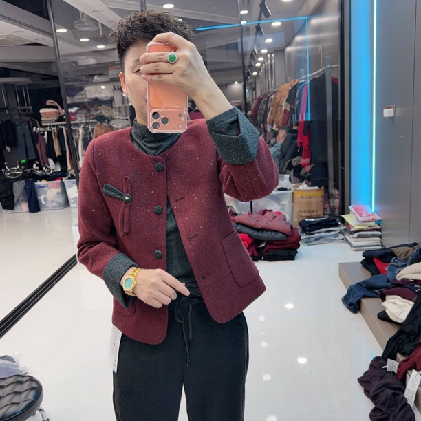 新款小香2色优质爆闪夹棉保暖不臃肿外套8185品