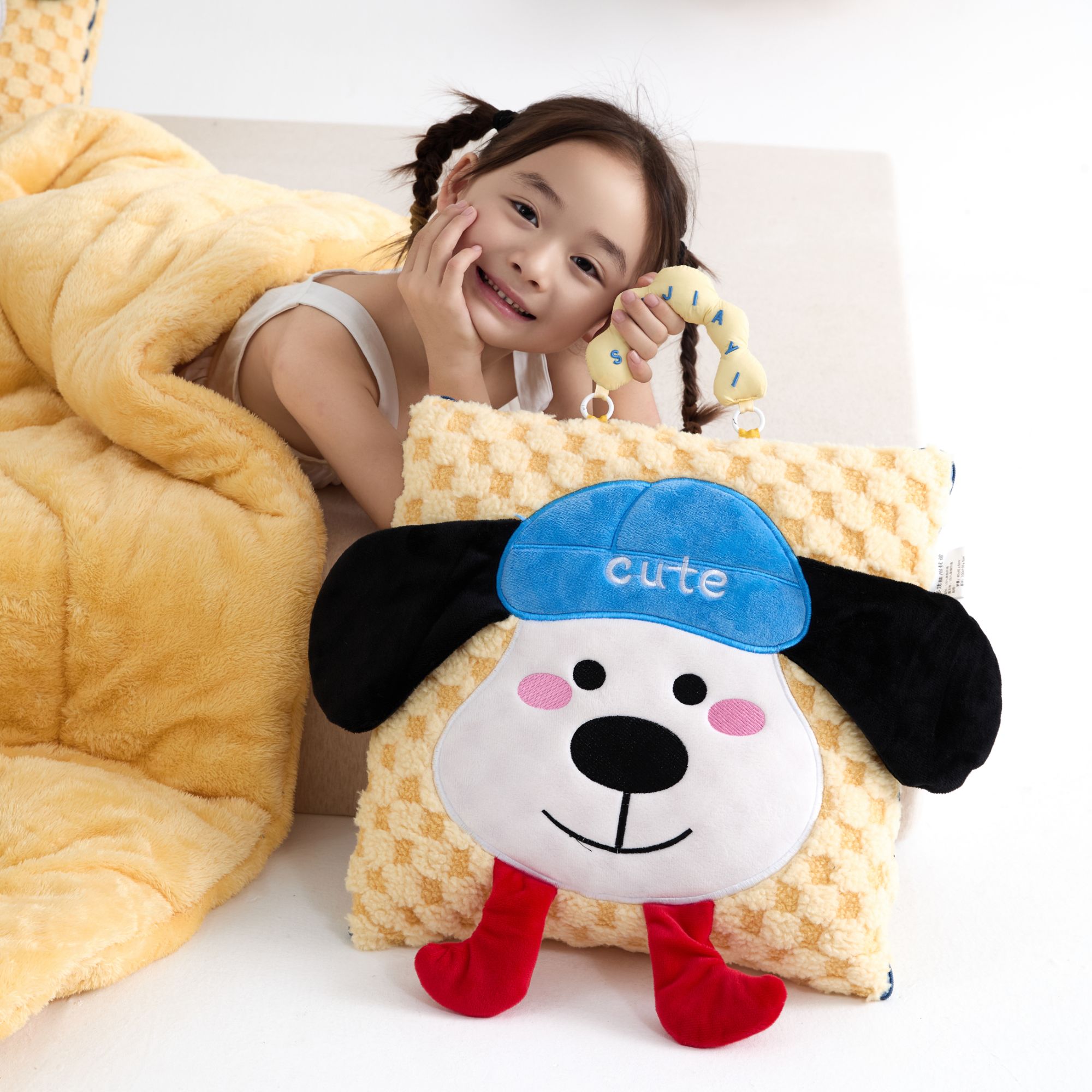 可爱卡通手提抱枕被子两用加厚冬季多功能二合一折叠汽车载午休被