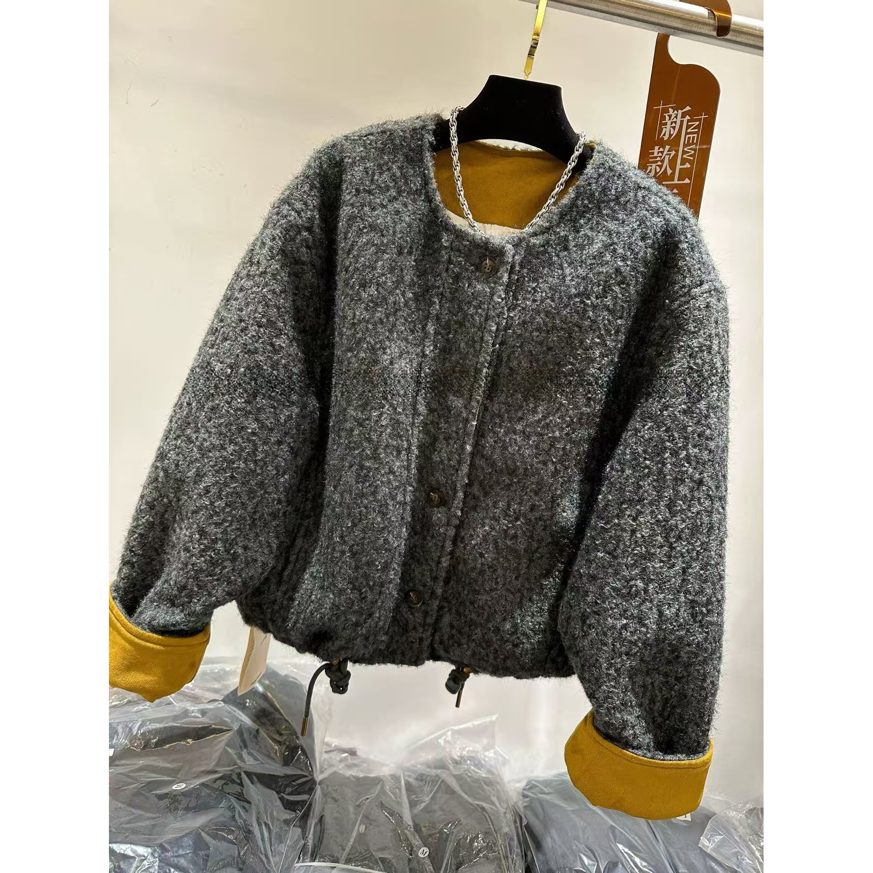 高端欧货冬季新款毛呢撞色加厚夹棉外套女短款圆领单排扣棉服外套