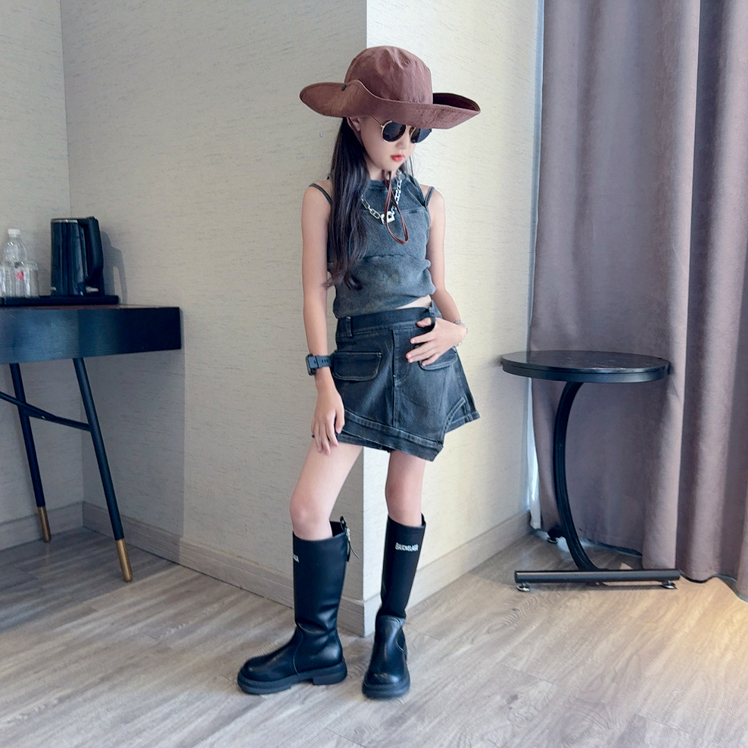 女童牛仔短裤套装夏装洋气女大童薄款裤子儿童夏季背心裙裤两件套