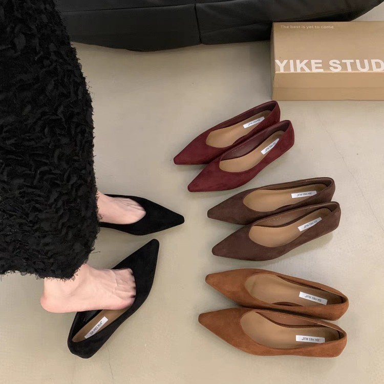 法式时尚小众棕色单鞋女鞋子2025早春低跟气质尖头通勤晚晚奶奶鞋