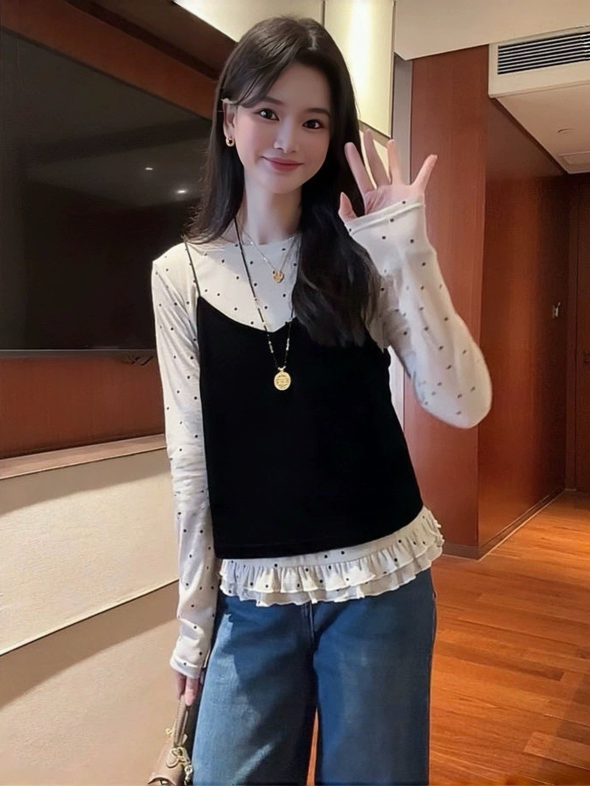 法式气质波点长袖T恤+丝绒吊带两件套女2025秋新宽松显瘦百搭上衣