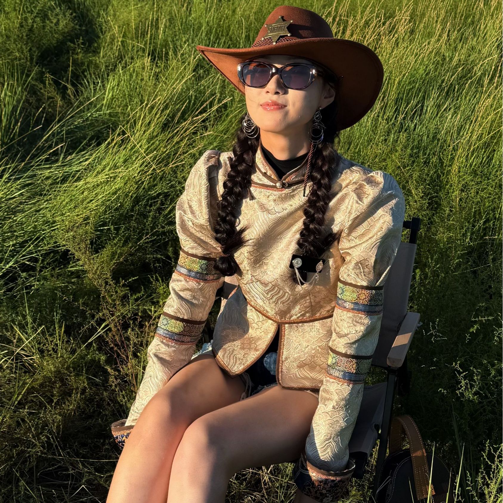 【卓日雅】9927款改良民族风蒙古服饰短款薄外套