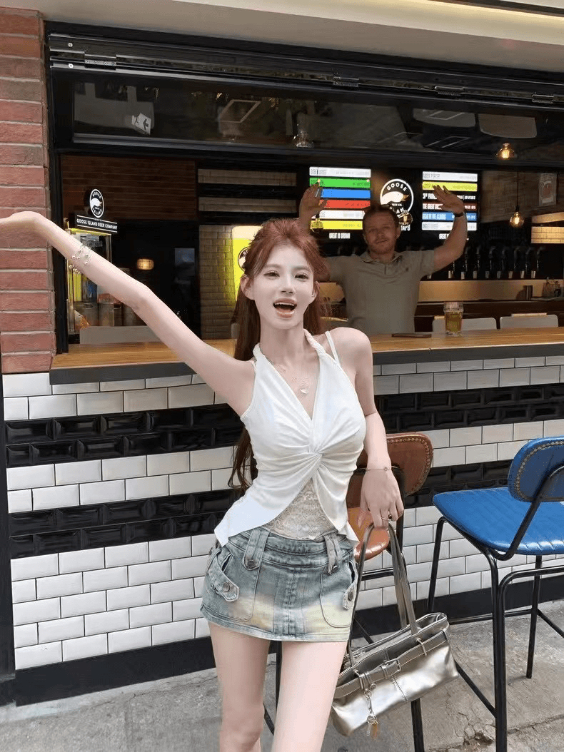 【法式蕾丝】白月光设计感假两件挂脖吊带女美背v领无袖上衣