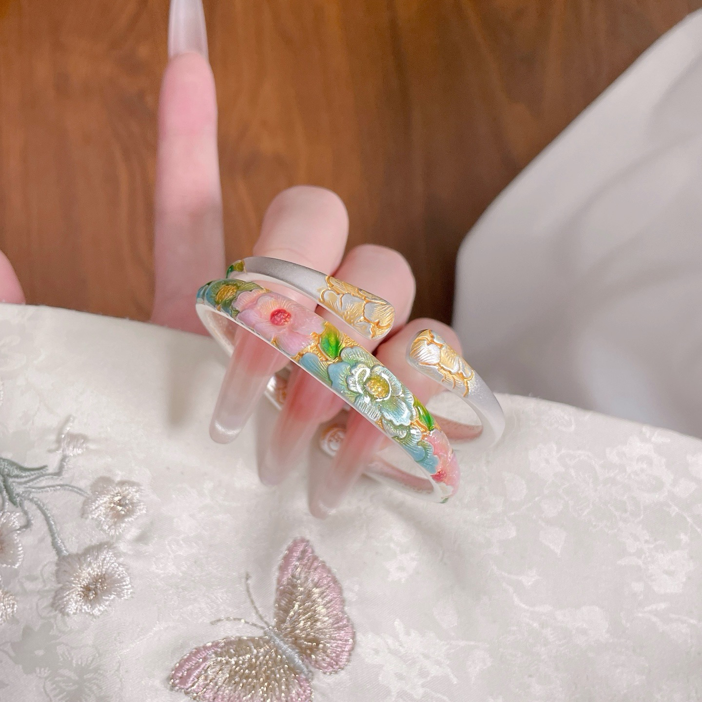 足银珐琅手镯 彩色珐琅牡丹开口足银999.9手镯纯银银手镯约38.2克