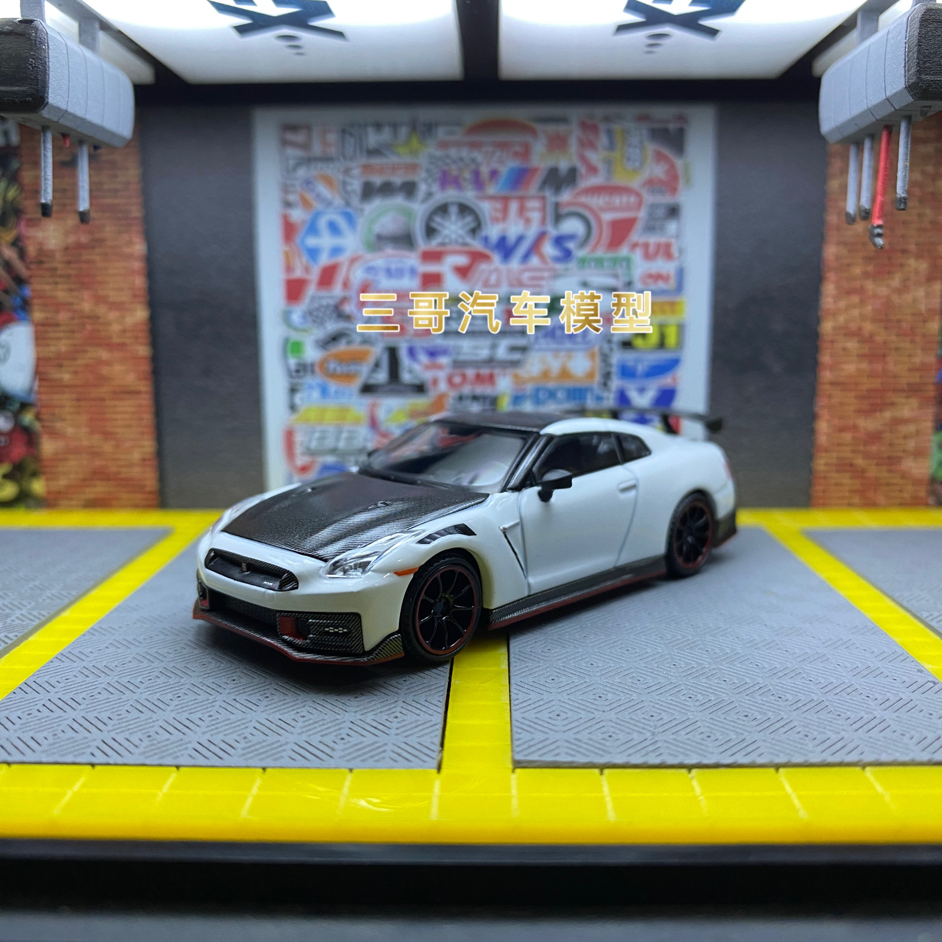 MINIGT 1:64 #1045 尼桑 Nissan GTR R35 白色 仿真合金汽车模型