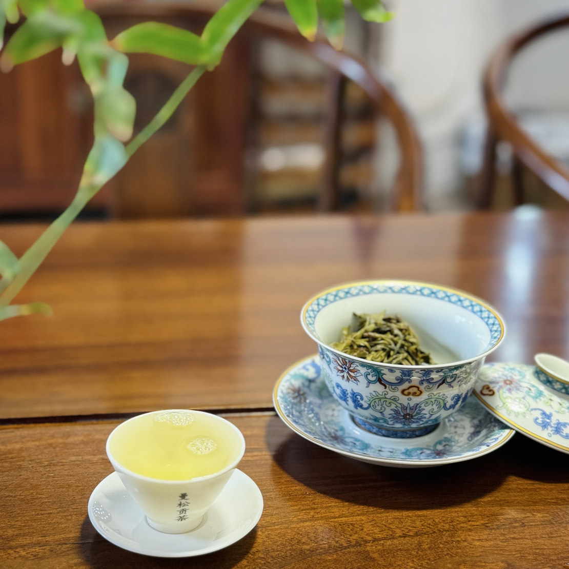 25年曼松王子山大树混采秋茶100克