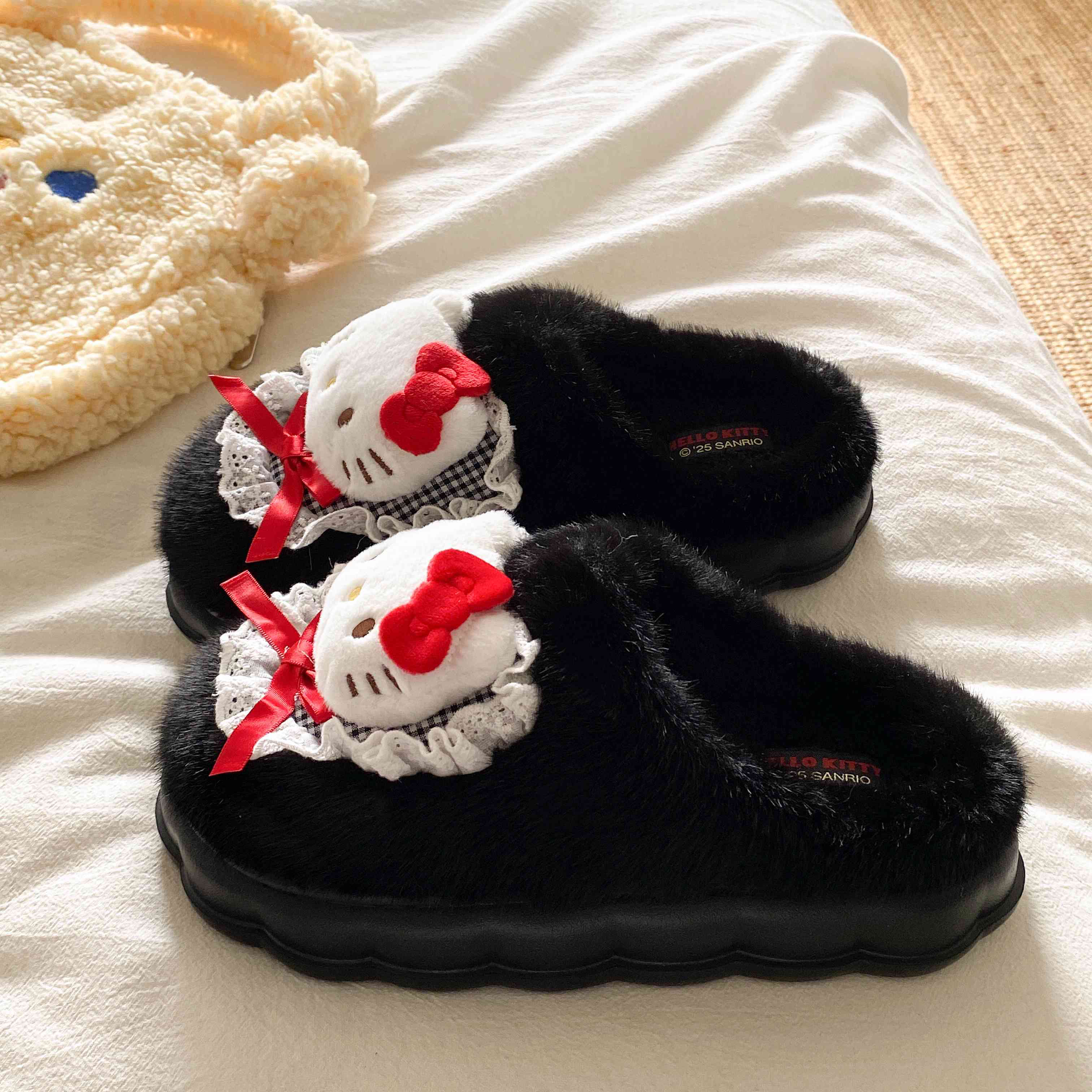 可爱凯蒂猫秋冬季新款厚底防滑毛绒棉拖鞋女居家保暖毛毛拖鞋