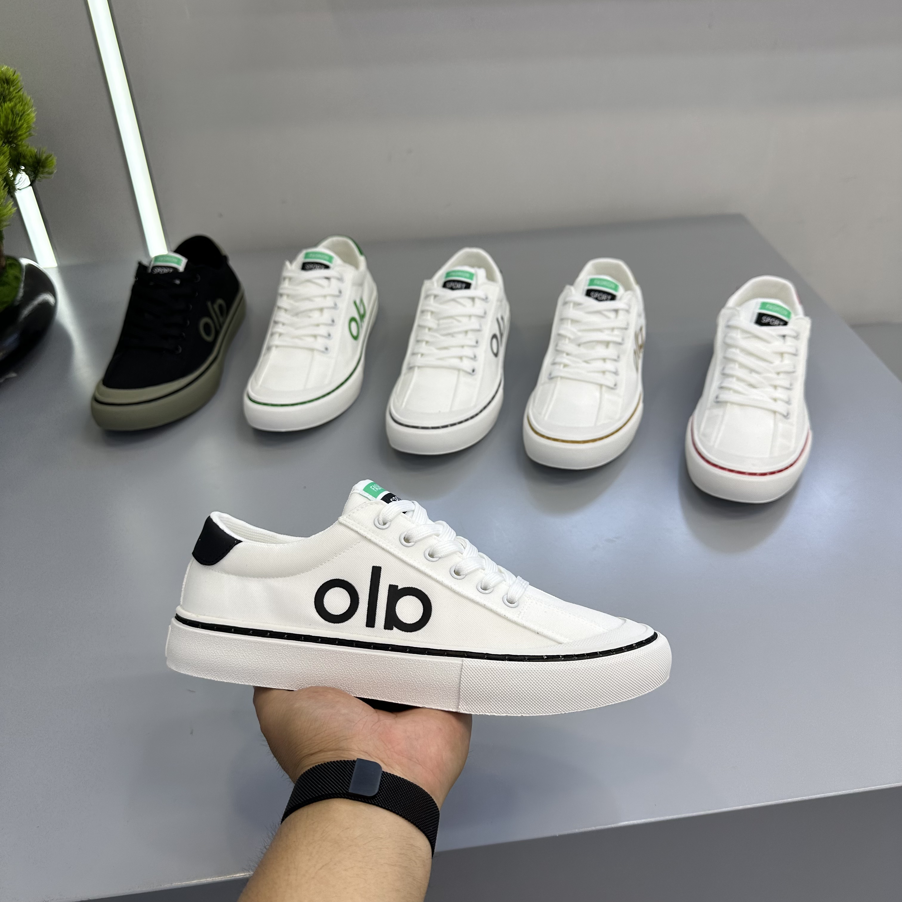 68-521秋季新款男士休闲鞋时尚百搭低帮软底透气舒适布面板鞋