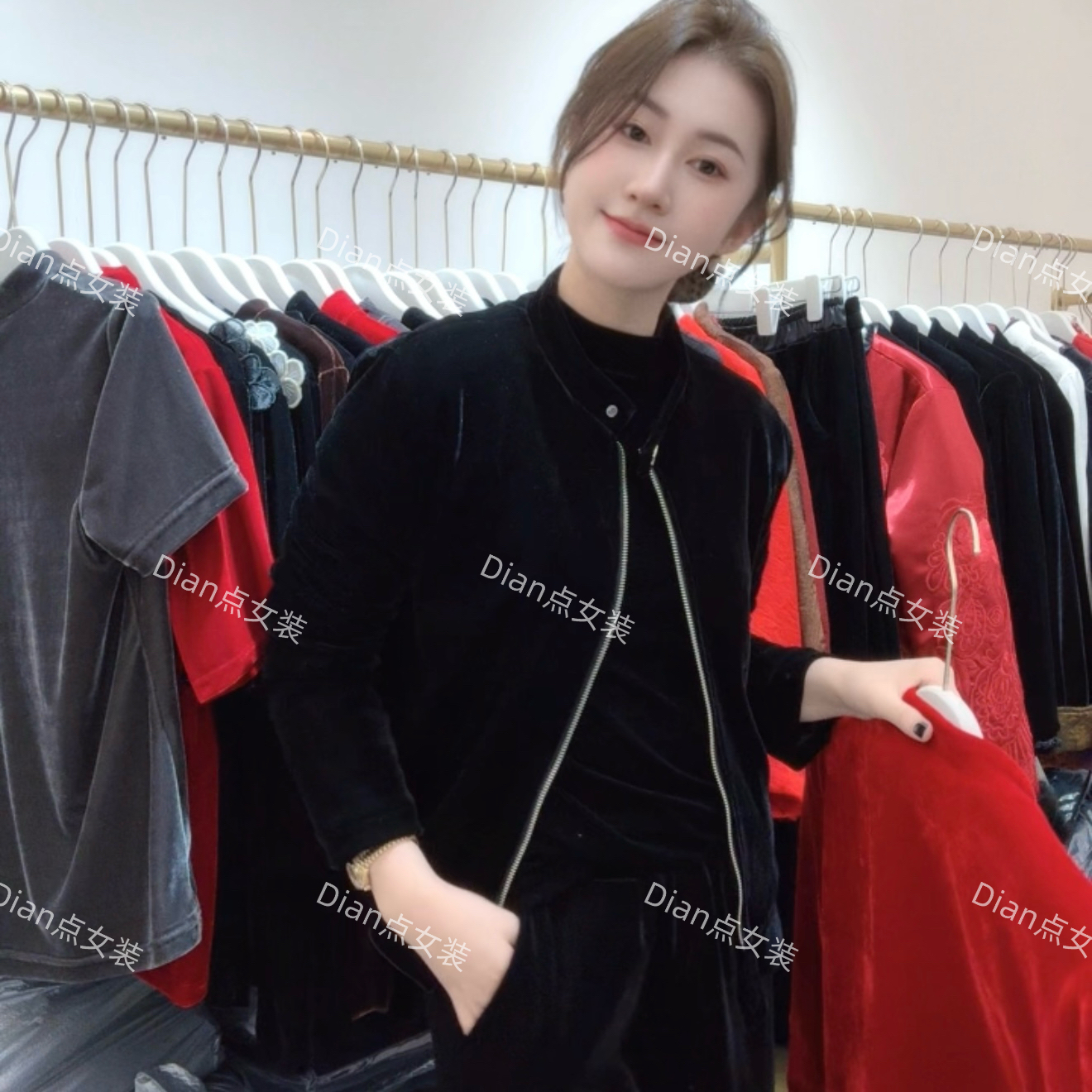 DD25年冬季新款轻奢气质百搭丝绒机车版夹克加棉外套5623