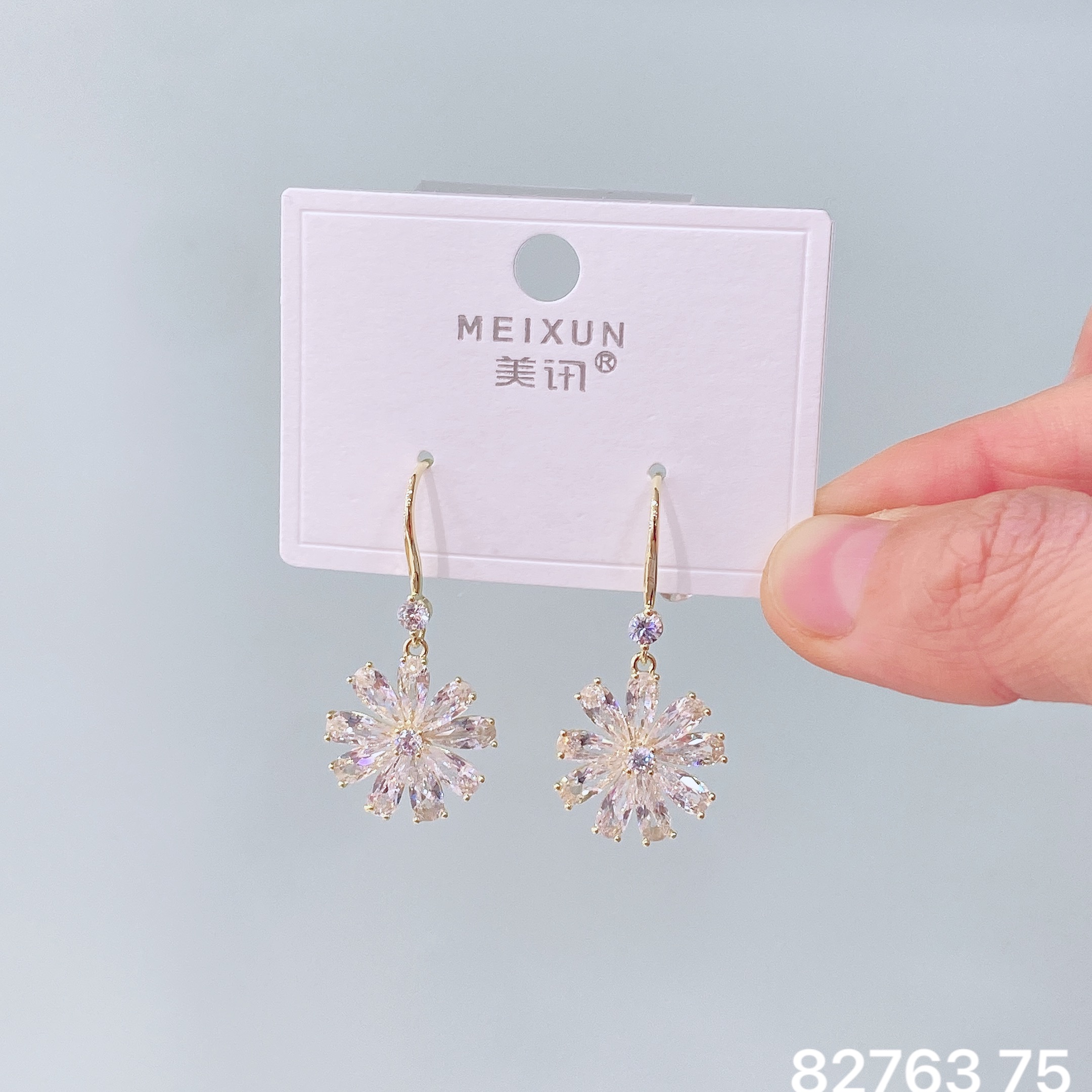 铜合金锆石耳饰 美讯新品82763精致气质气质锆石经典耳环