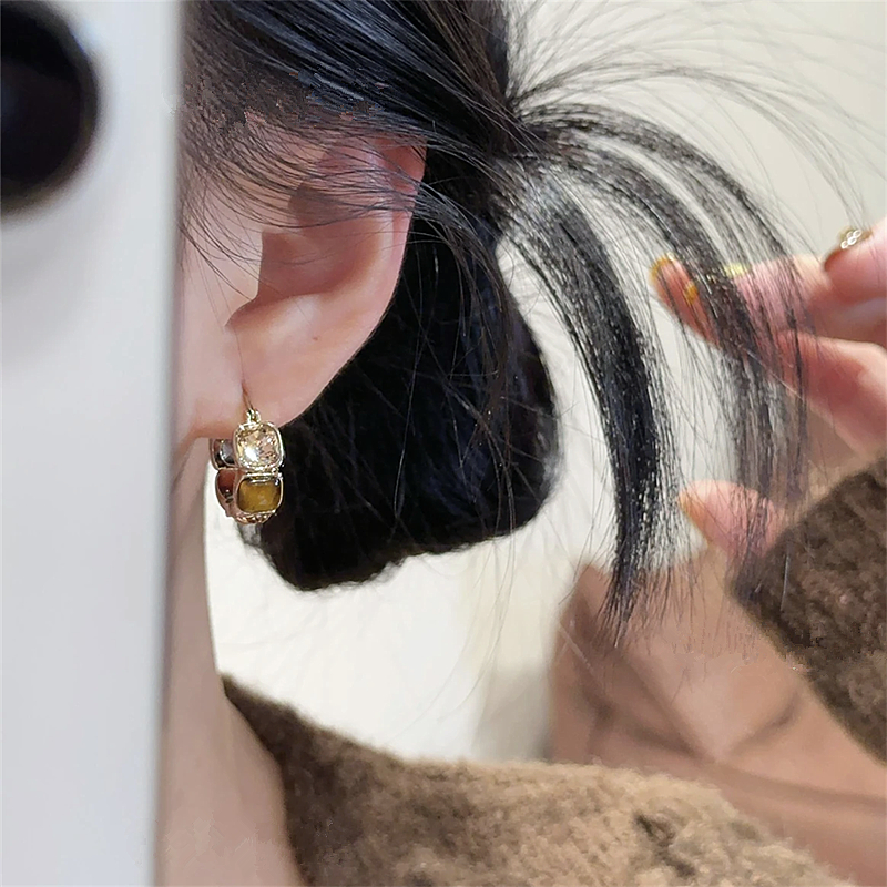 铜合金耳饰 秋冬美拉德几何虎眼石耳扣女复古轻奢高级感耳环耳饰