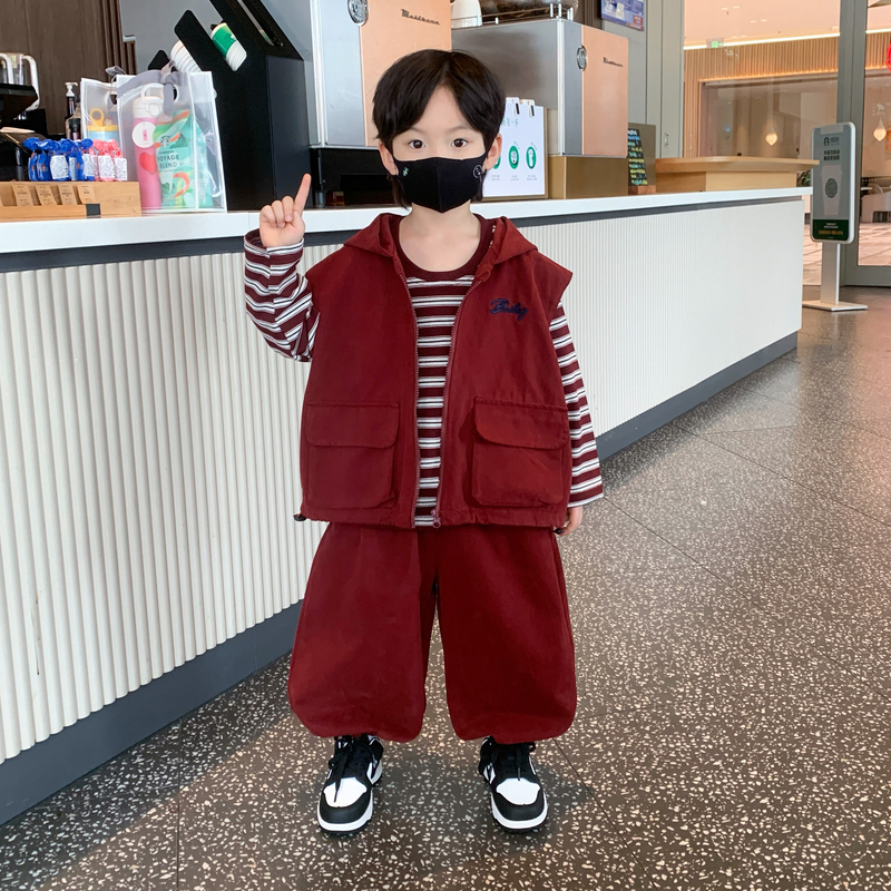 儿童秋装套装2025新款时尚春秋季条纹打底衫男童帅气马甲三件套潮