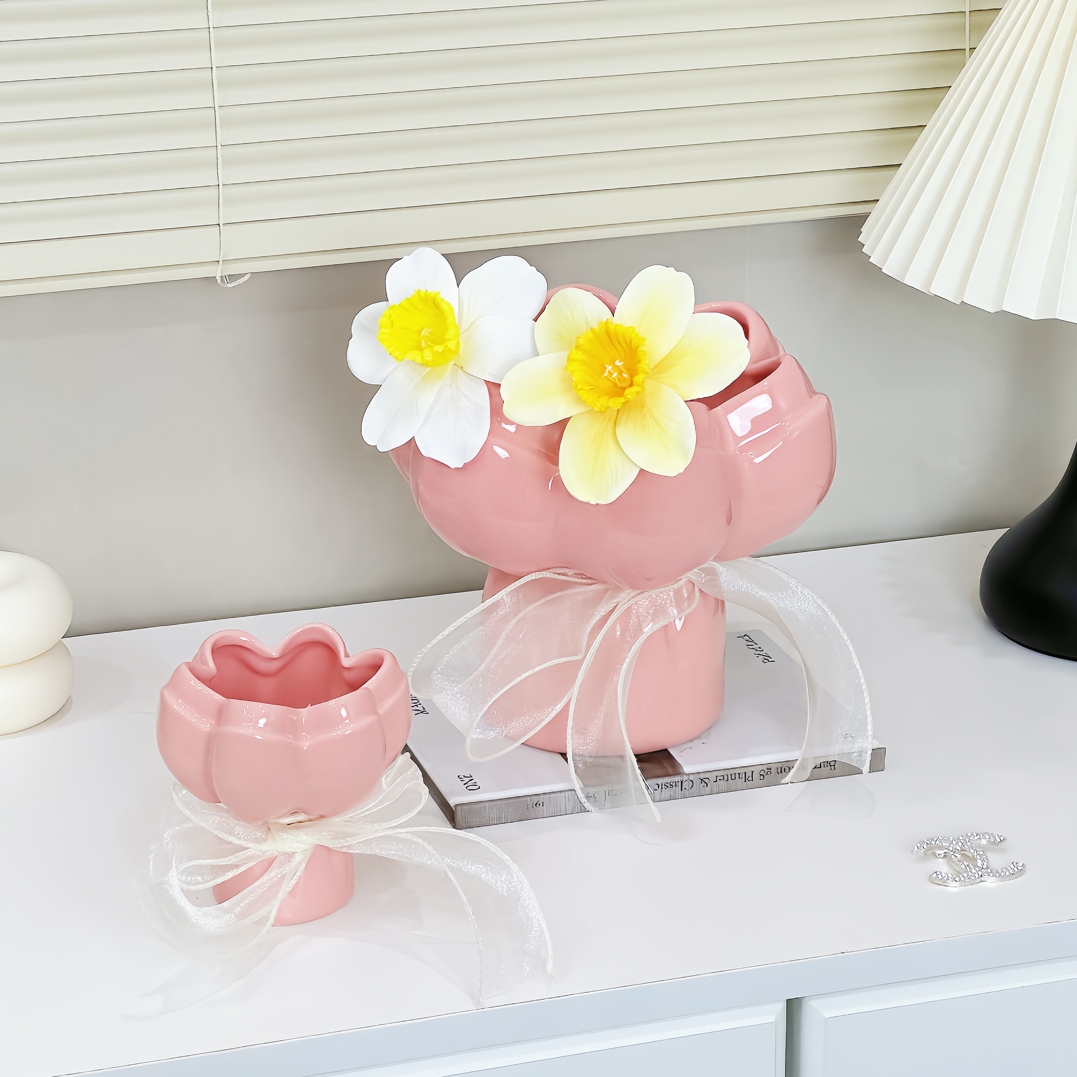 ins风莲花花瓶家用客厅装饰瓶子插花鲜花陶瓷花器高颜值装饰摆件