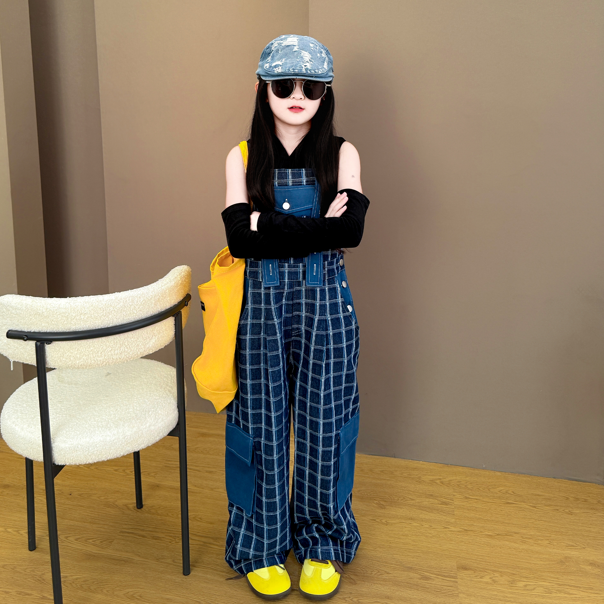 女童2025新款韩版个性设计感两截袖上衣宽松休闲背带格子裤套装潮