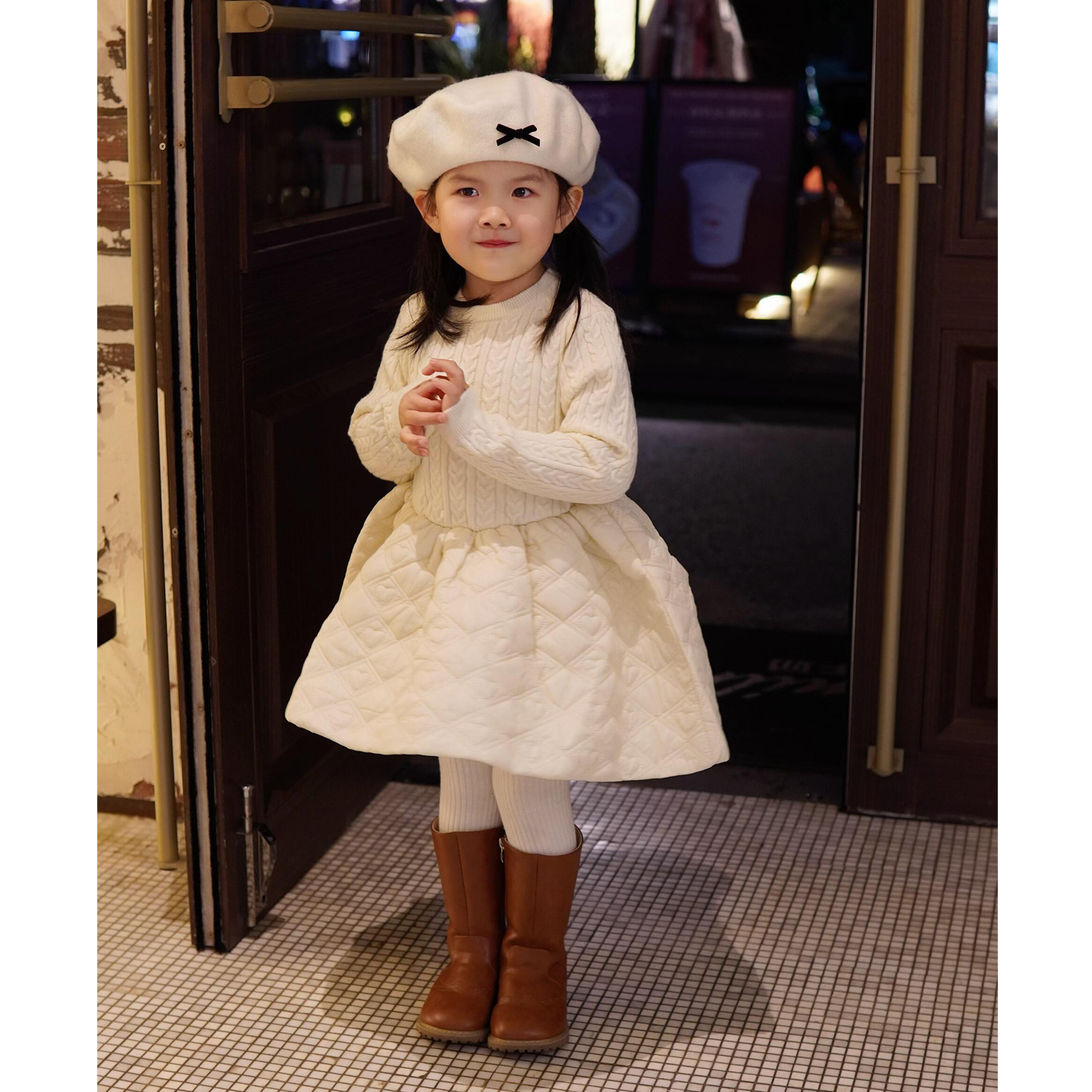 女宝拼接蓬蓬毛衣连衣裙秋冬季2025新款儿童洋气加厚保暖公主裙子