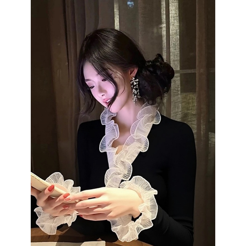 超好看内搭打底衫女2025冬设计感独特漂亮气质高端木耳边黑色上衣