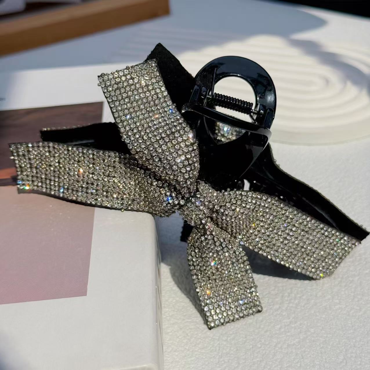 KQE/韩系甜美烫钻飘带蝴蝶结抓夹时尚气质大号鲨鱼夹经典发夹百搭