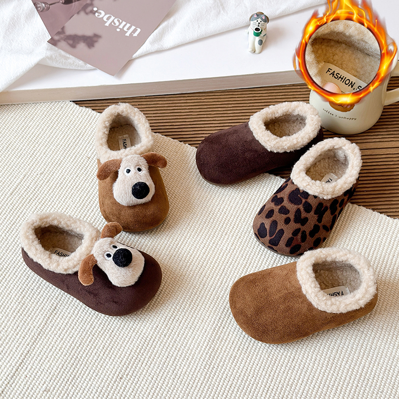 韩版儿童可爱卡通外穿棉鞋时尚复古百搭休闲勃肯鞋