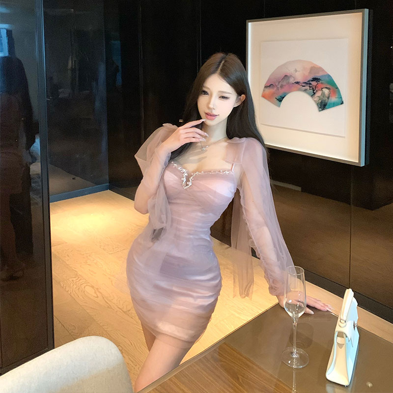 2025秋季新款辣妹风气质方领网纱长袖重工钉钻修身显瘦包臀连衣裙