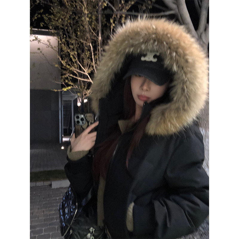 黑色短款大毛领连帽棉服女冬季2025新款收腰显瘦保暖韩系外套潮