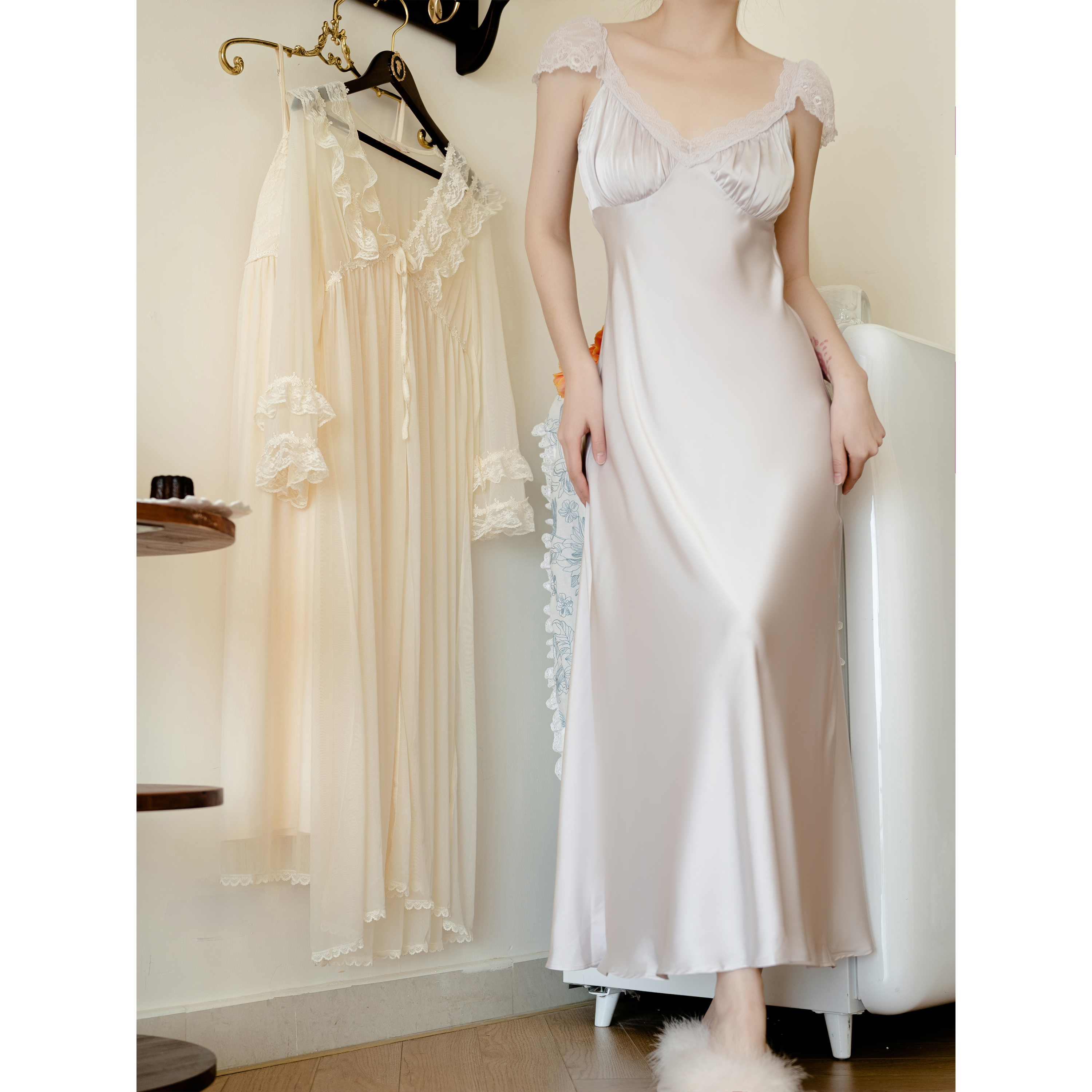 密汀巴灵法式睡衣女夏季性感纯欲风带胸垫时尚舒适吊带长款睡裙