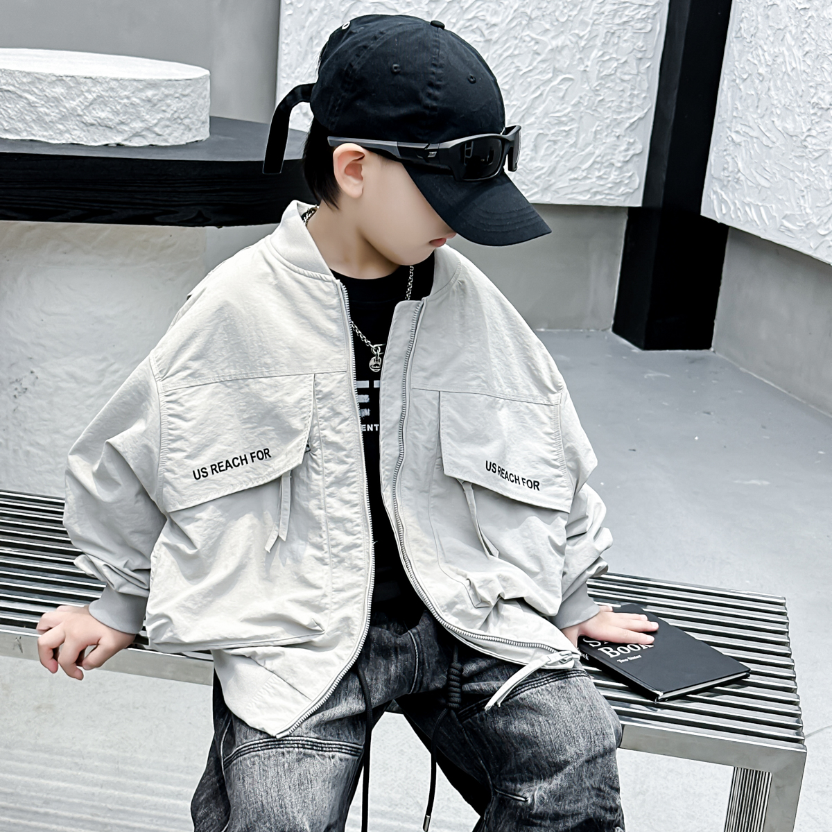 男童外套春秋季2026新款中大童飞行员夹克洋气韩版儿童潮酷上衣帅