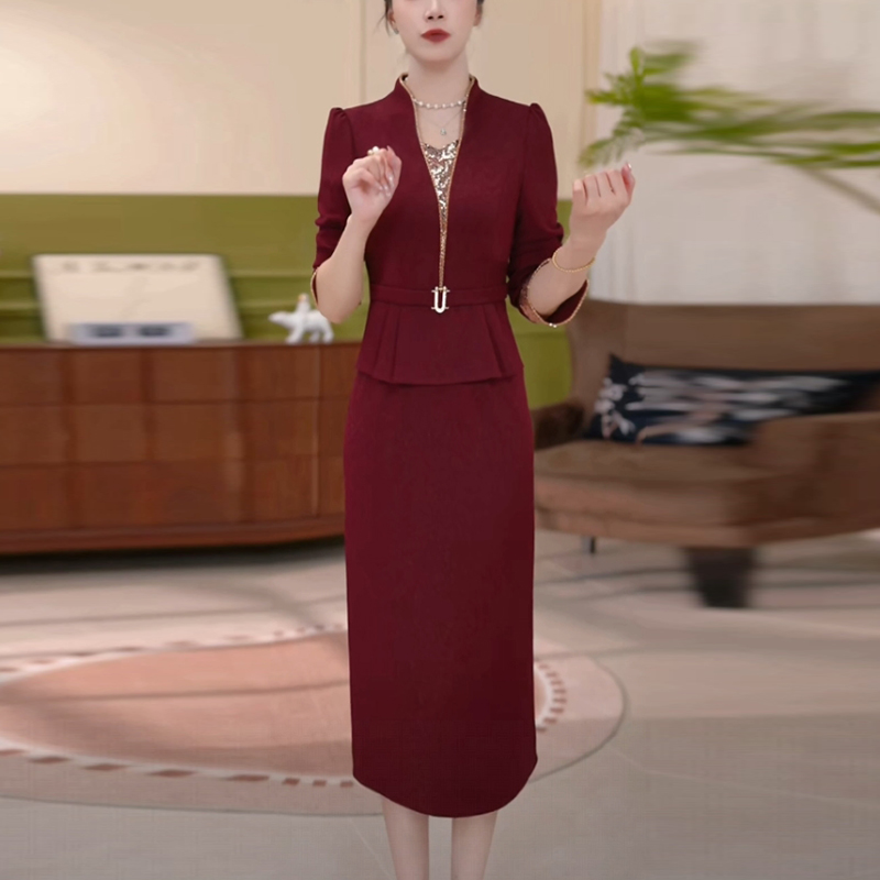 色织精纺喜婆婆酒红色婚宴礼服裙2025秋季新款喜妈妈洋气连衣裙子