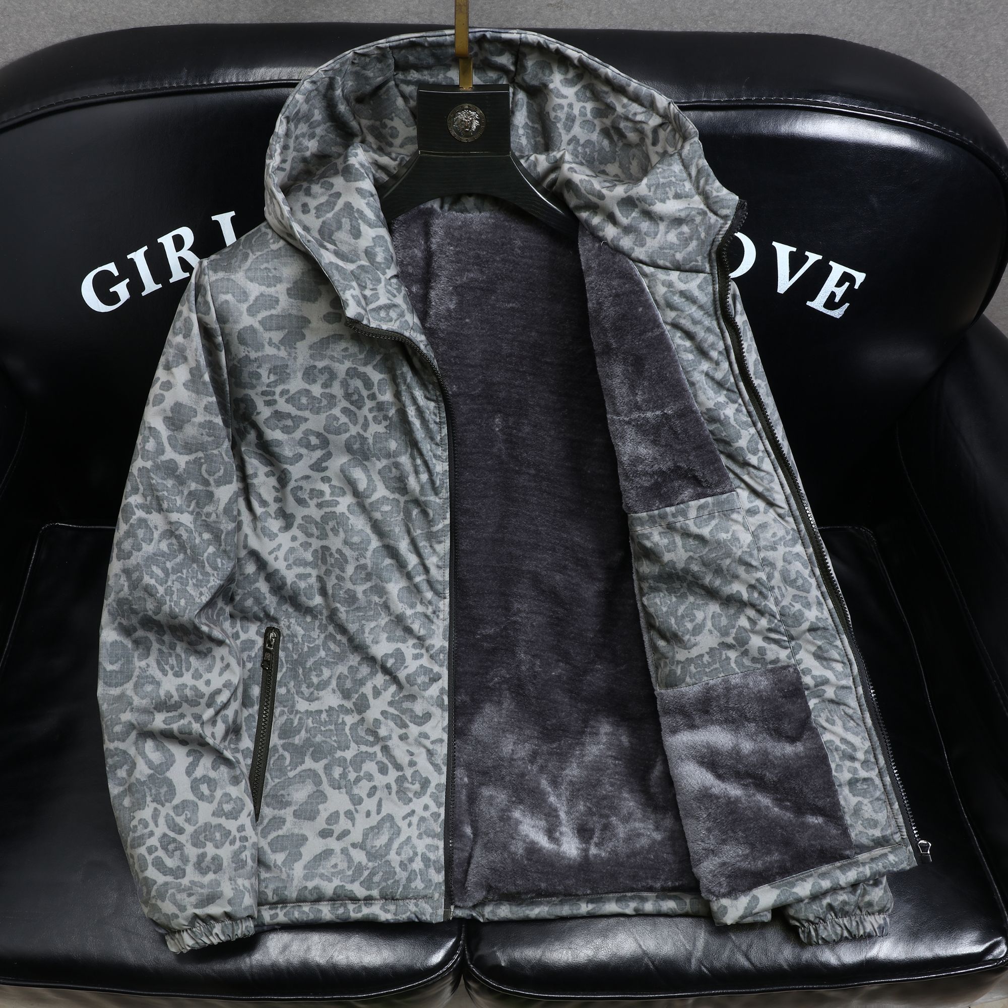 秋冬季新款男羊羔绒棉衣加绒加厚防风保暖外套青少年帅气豹纹棉袄