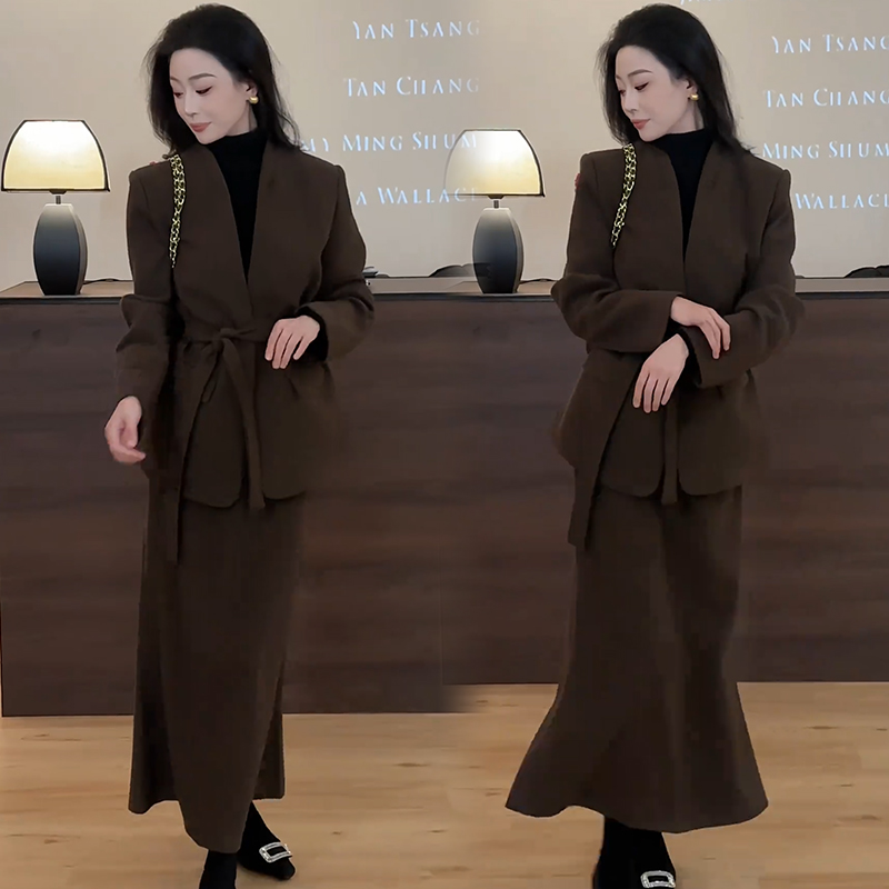 2025秋季新款时尚显瘦气质网红高档套装女高级百搭宽松大码两件套