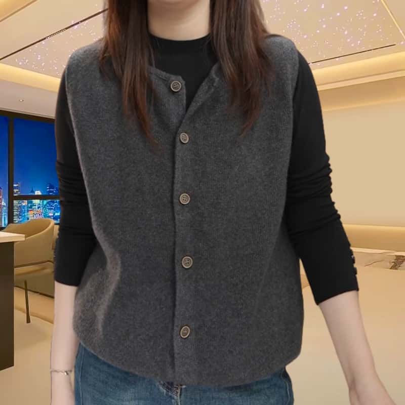 2025秋冬宽松气质圆领针织马甲女背心新款时尚单排扣开衫无袖上衣