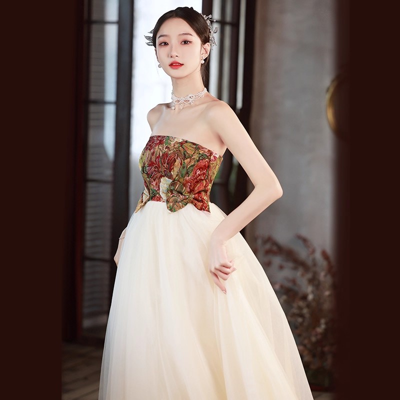 敬酒服新娘2025新款订婚礼服气质宴会年会成人礼法式玫瑰晚礼服裙