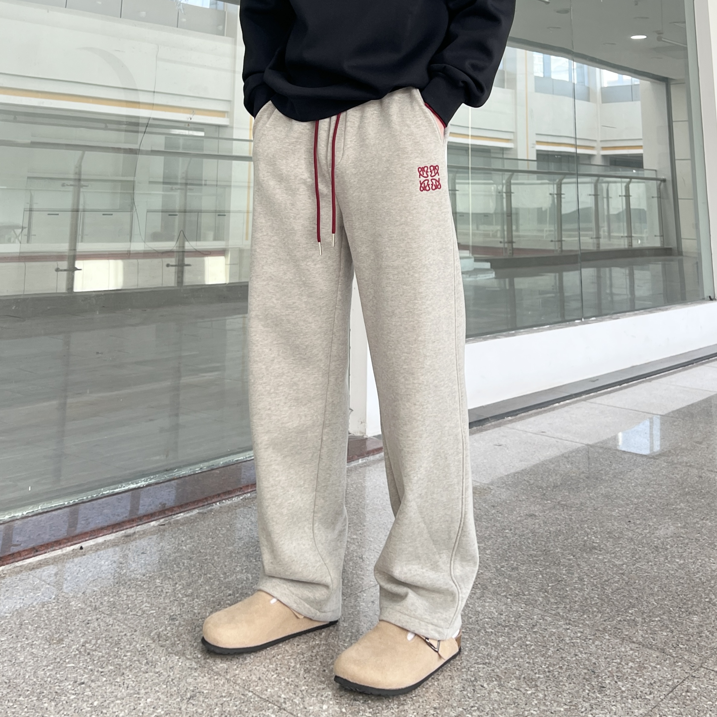 秋冬季加绒款松紧腰抽绳宽松百搭休闲时尚简约直筒裤休闲卫裤男士