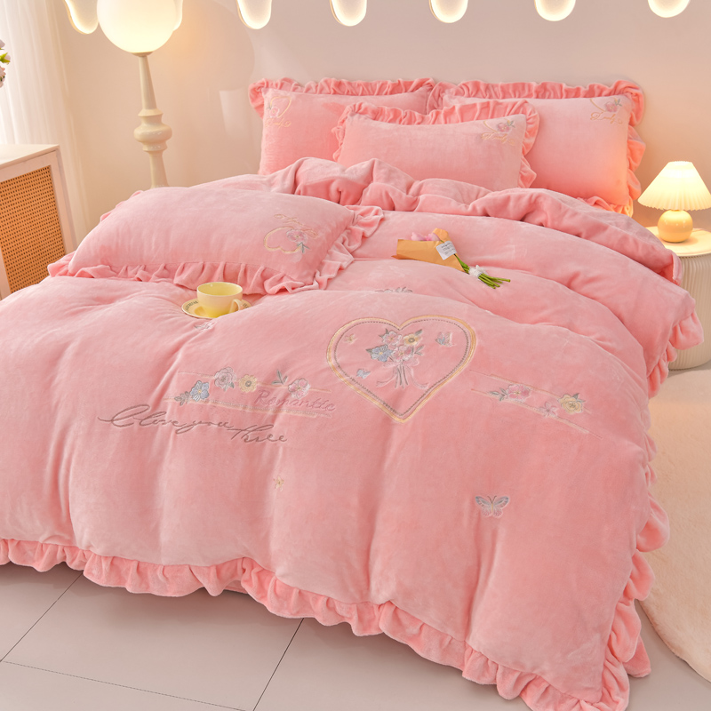 2025新款牛奶绒刺绣四件套公主风冬季加厚双面绒保暖加绒床单被套