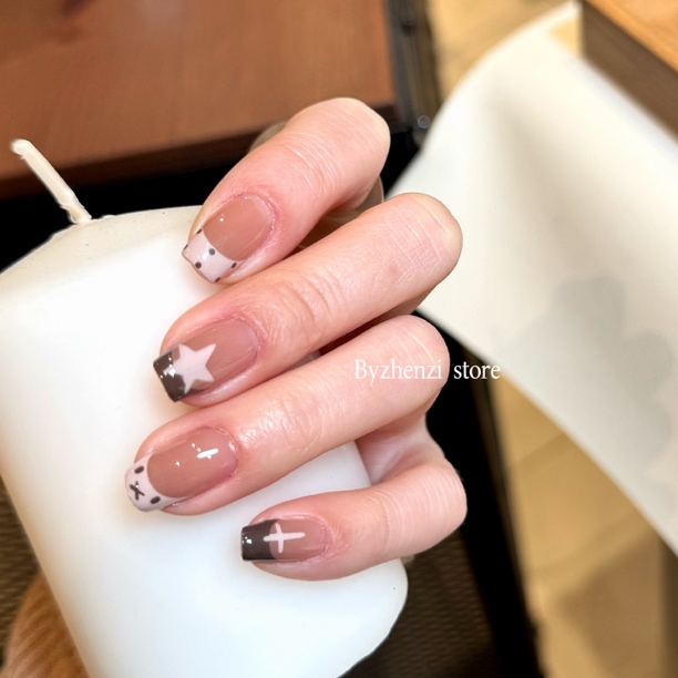 BYZHENZI STORE【兔兔公主】法式波点星星可爱高级美甲甲油膜