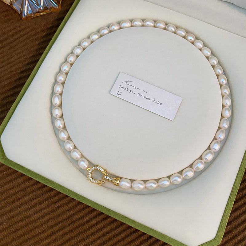 8mm大点位天然无核淡水珍珠项链女气质大牌高级马蹄扣锁骨链颈链