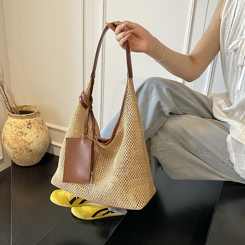 托特包水桶包编织休闲纯色单肩包通勤包黑色网红单肩腋下轻熟风
