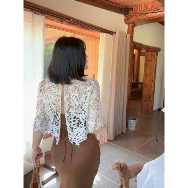 大码女装法式气质轻熟风镂空蕾丝外搭重工高级感透视配吊带裙罩衫
