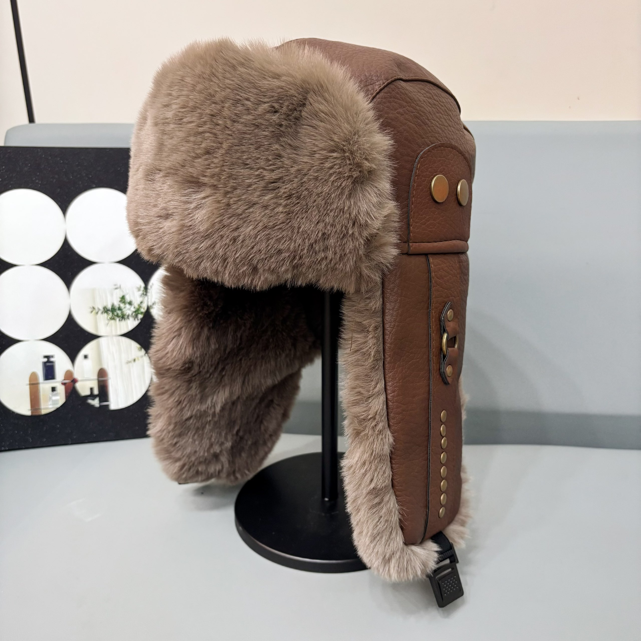 复古PU皮雷锋帽男女冬季加绒加厚保暖护耳帽东北骑行滑雪飞行员帽