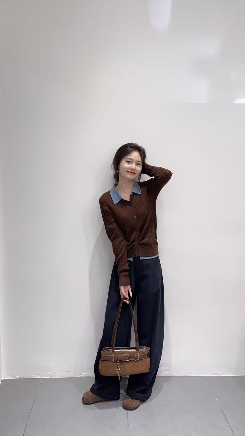 2025早秋新款韩系设计感小众拼接衬衫翻领学院麻花针织开衫阔腿裤