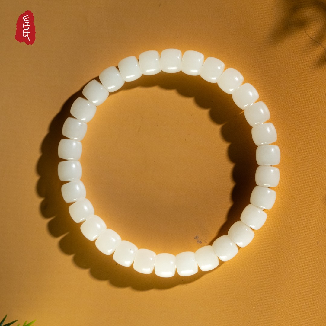 【左氏珠宝】典藏专属1647和田玉极限弧手串白色简约单圈